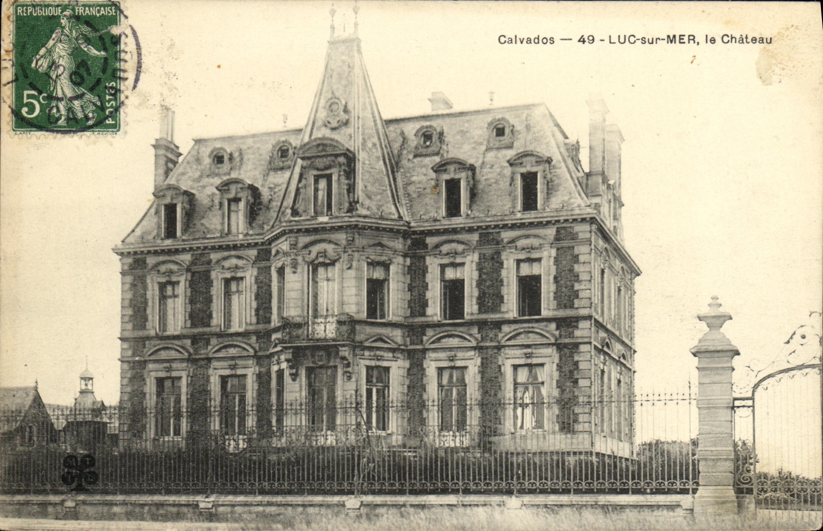 CPA Luc Sur Mer le chateau 