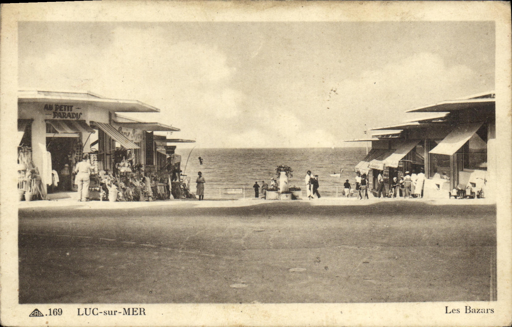 POSTAL Lucas de la VENDIMIA en bazares del mar