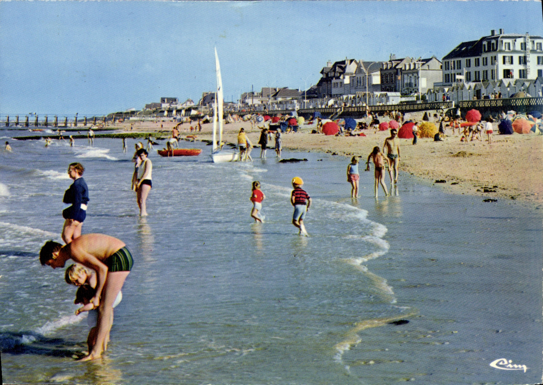 POSTAL MODERNA Lucas en el mar la playa el embarcadero