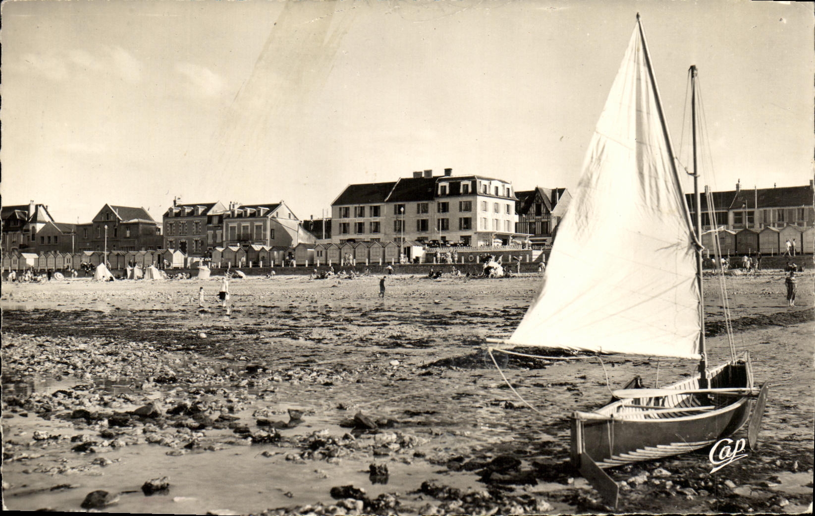 POSTAL MODERNA Lucas en Mer una esquina de tiene barco de navegacion de la marea baja