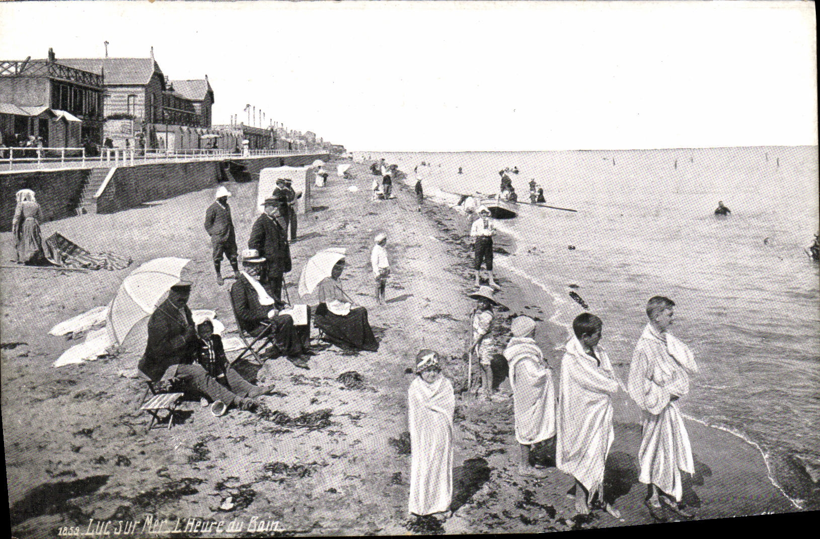 POSTAL Lucas de la VENDIMIA en el mar L hora de los ninos del bano