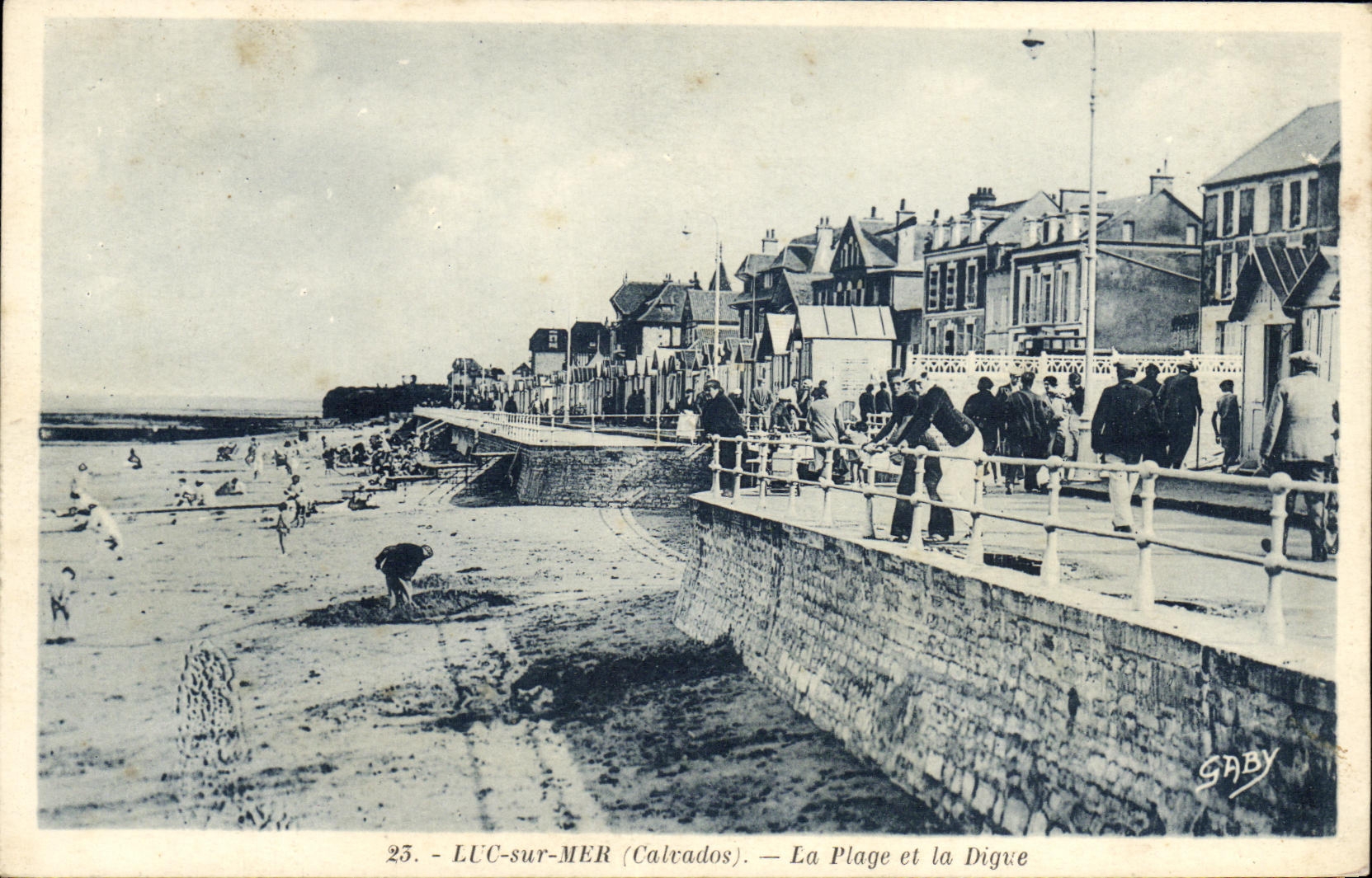CPA Luc Sur Mer La Plage et la Digue