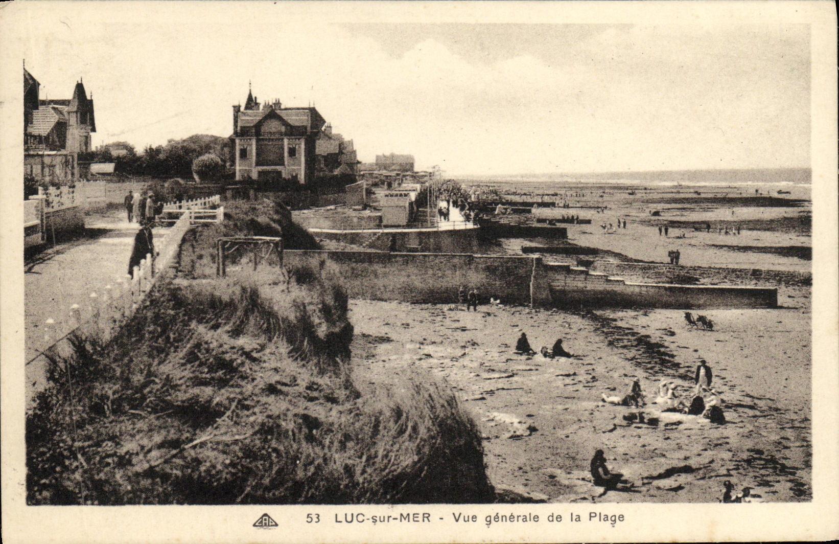 CPA Luc Sur Mer Vue Generale de la Plage