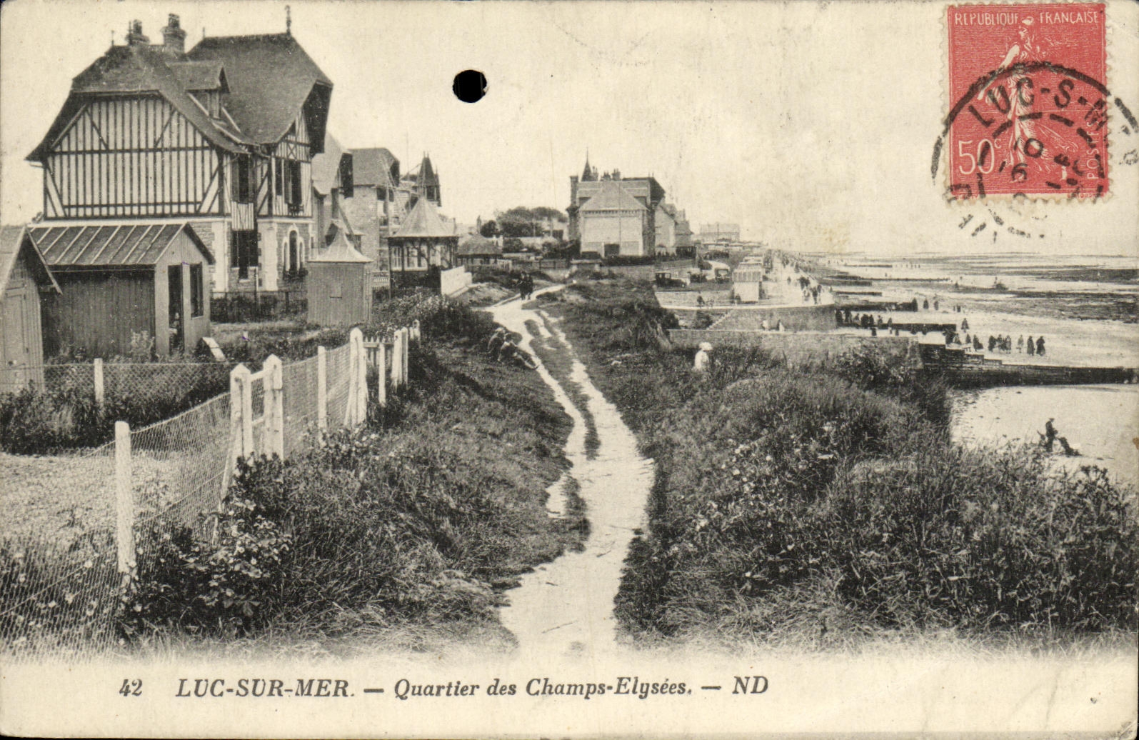 Lago de la POSTAL de la VENDIMIA en el districto del mar del Champs Elysees