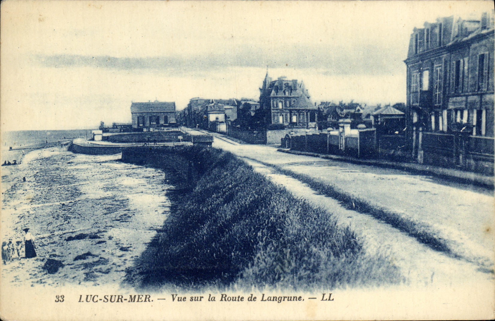 CPA Luc Sur Mer Vue sur la route de langrune