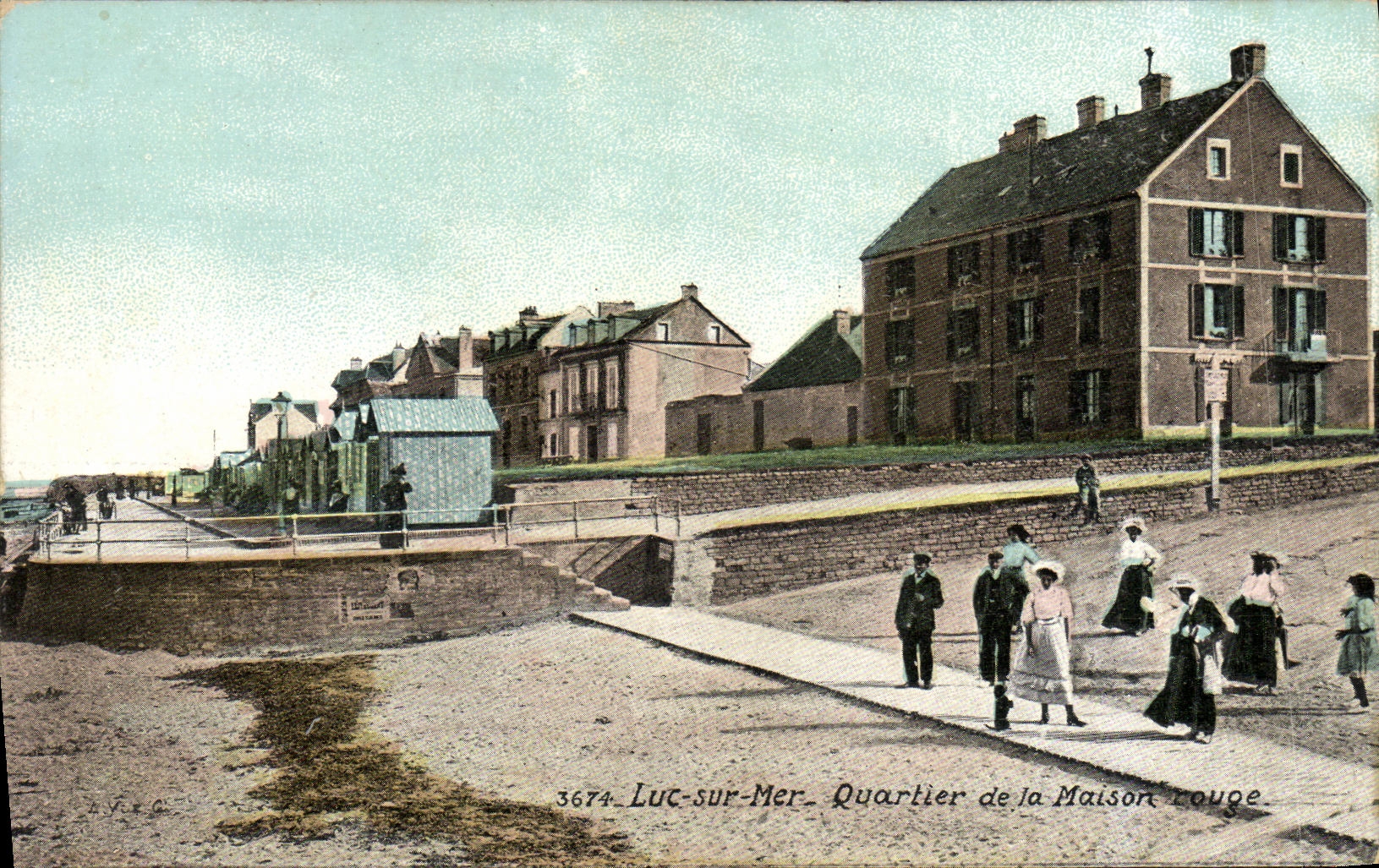 CPA Luc Sur Mer Quartier de la maison rouge