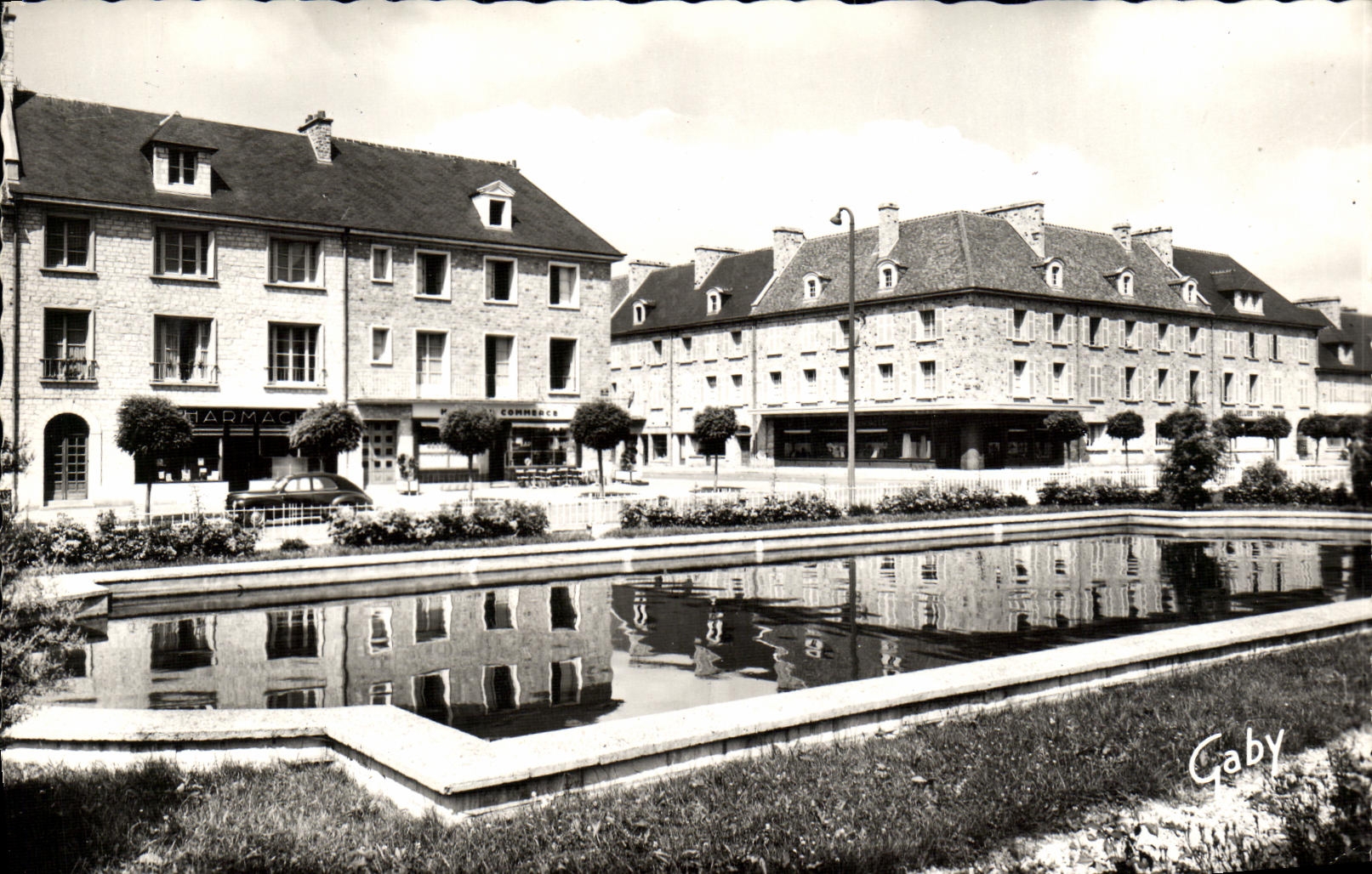 POSTAL MODERNA Lucas en la calle D Harcourt del mar y el lavabo
