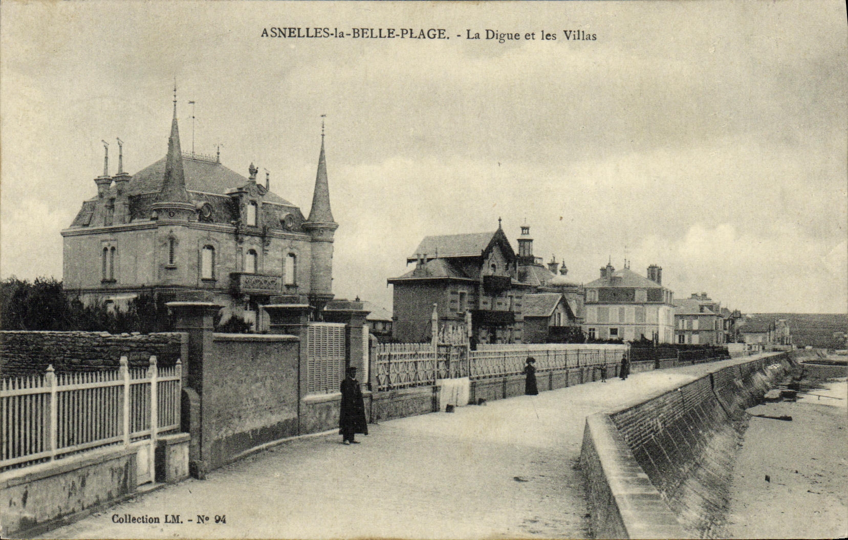 VINTAGE POSTCARD Asnelles the Beautiful Beach the Dam and Villas