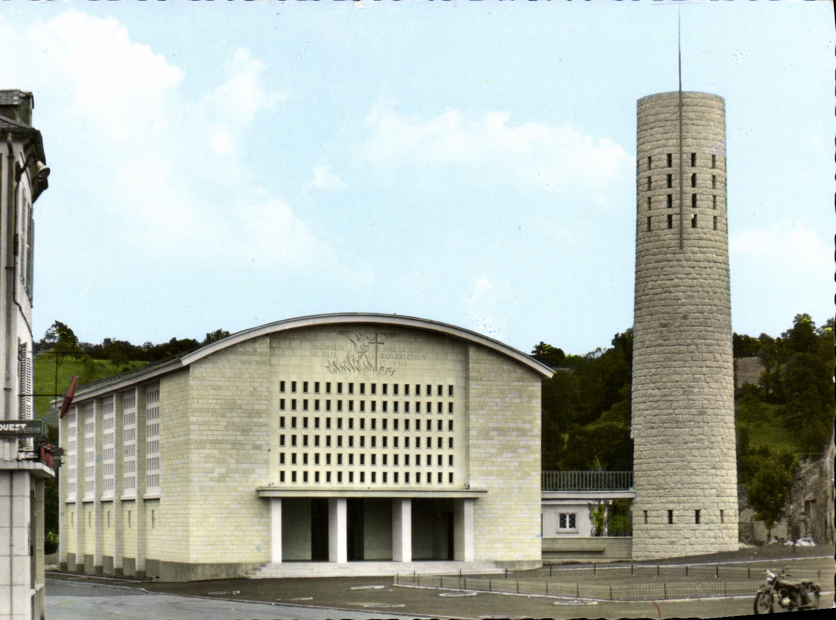 MODERN CARD Argences L church