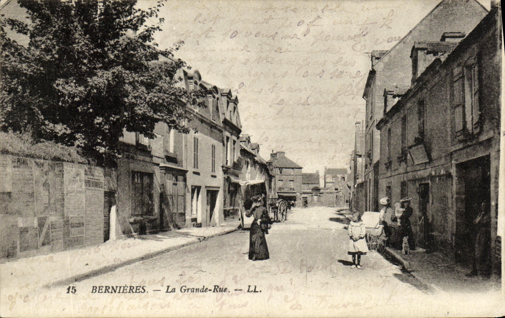 CPA Bernieres La Grande rue