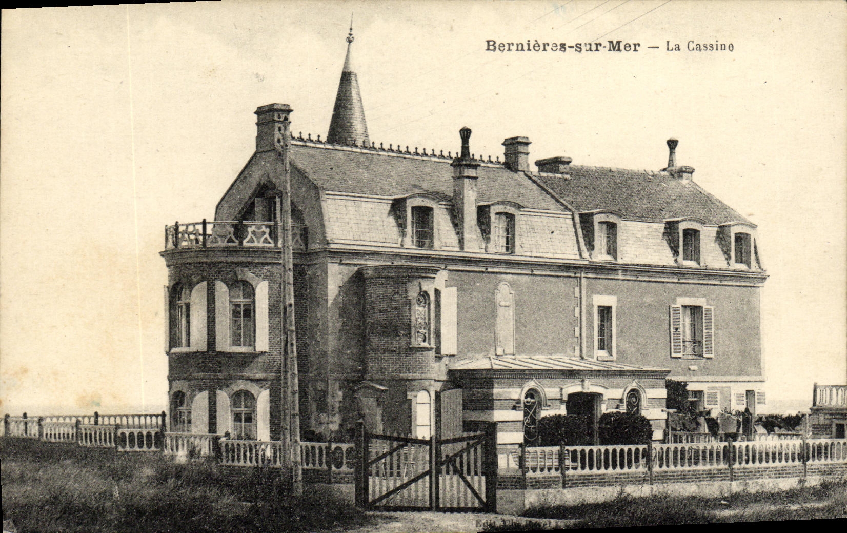 CPA Bernieres Sur Mer La Cassine