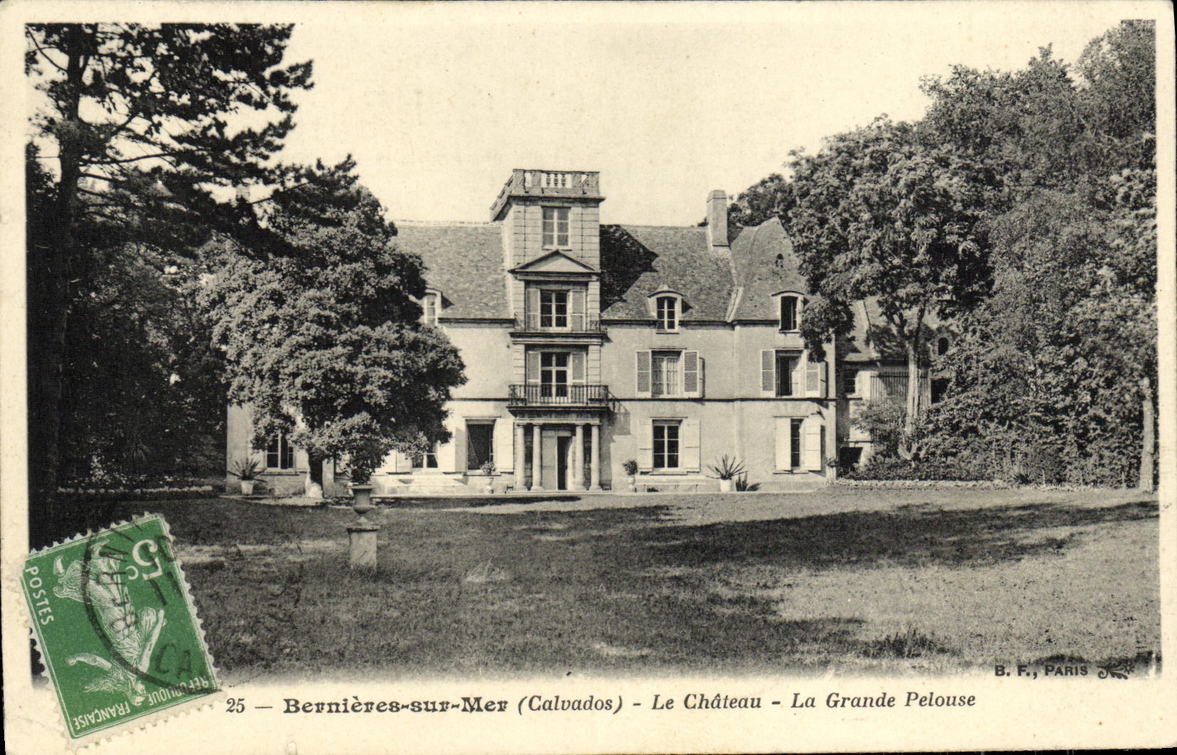 VINTAGE POSTCARD Bernieres on Sea the Castle the Large Lawn