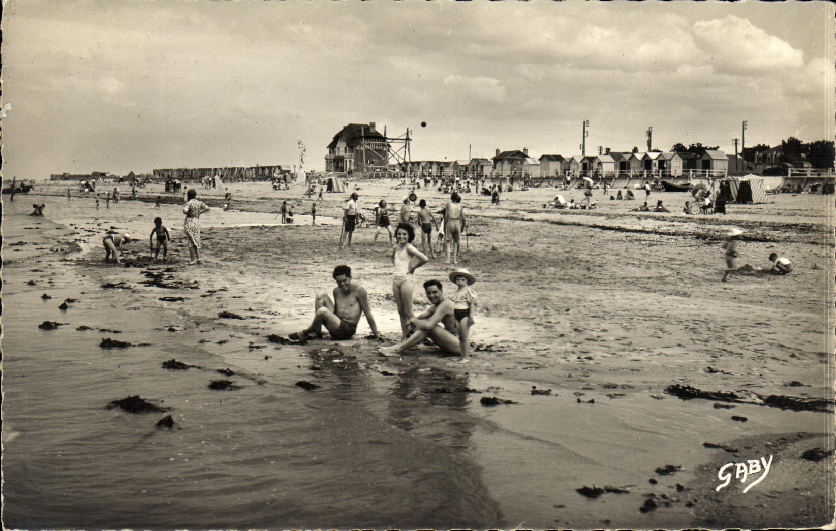 CPM Bernieres sur Mer La Plage