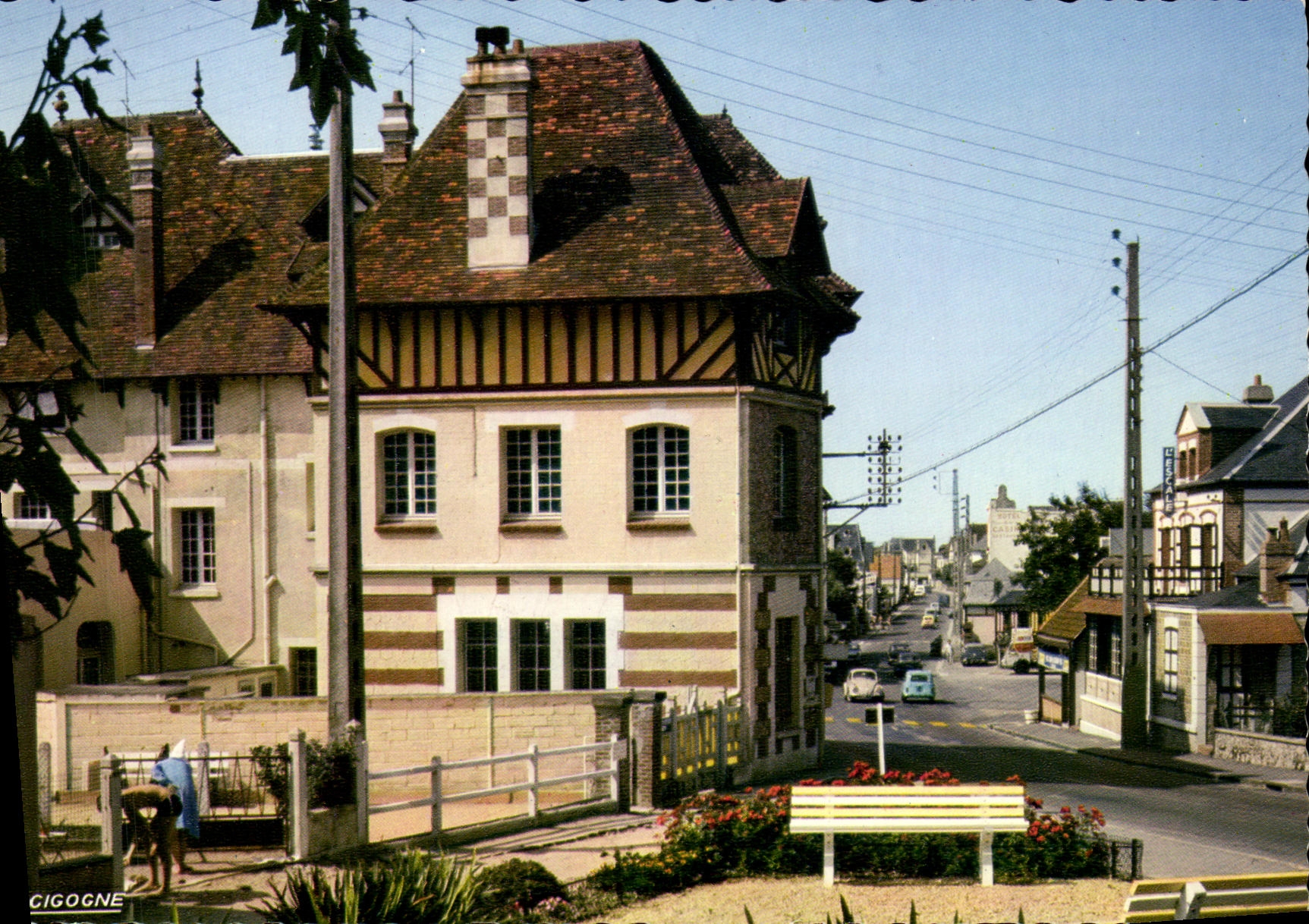 CPM Blonville sur Mer Avenue de la Republique