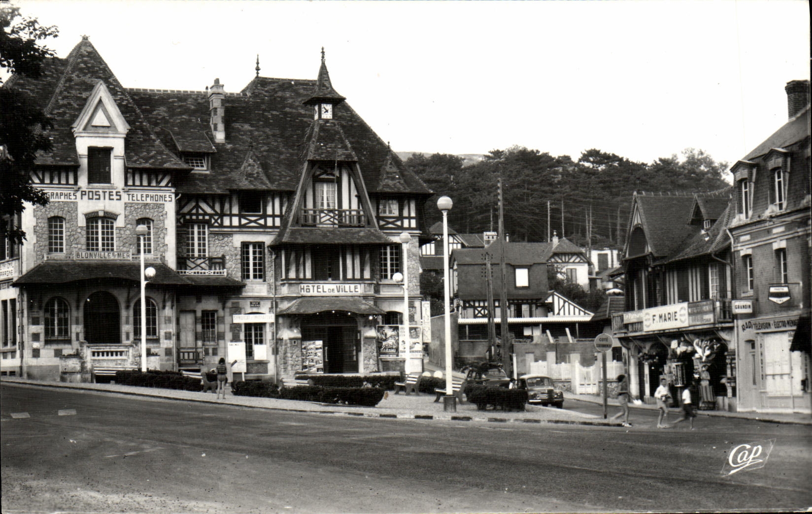 MODERN CARD Blonville on Sea the Station and L Town hall