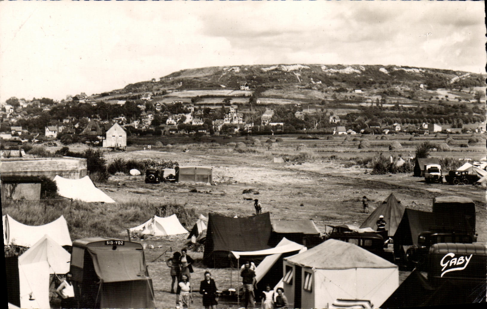 MODERN CARD Blonville Campsite and Canisy Mount