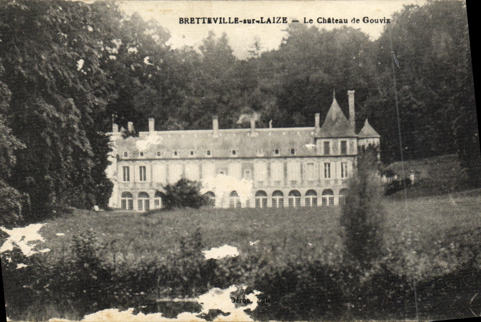 VINTAGE POSTCARD Bretteville on Width the Castle of Gouvix