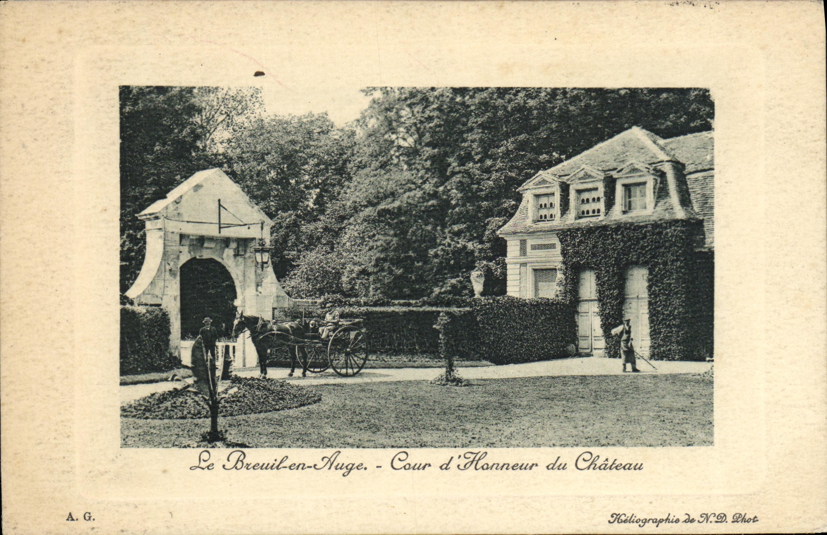 POSTAL Breuil de la VENDIMIA fuera del honor de la corte D del canal del caballo del birlocho del castillo