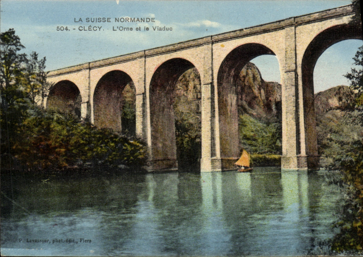 La POSTAL Clecy L de la VENDIMIA adorna y el viaducto