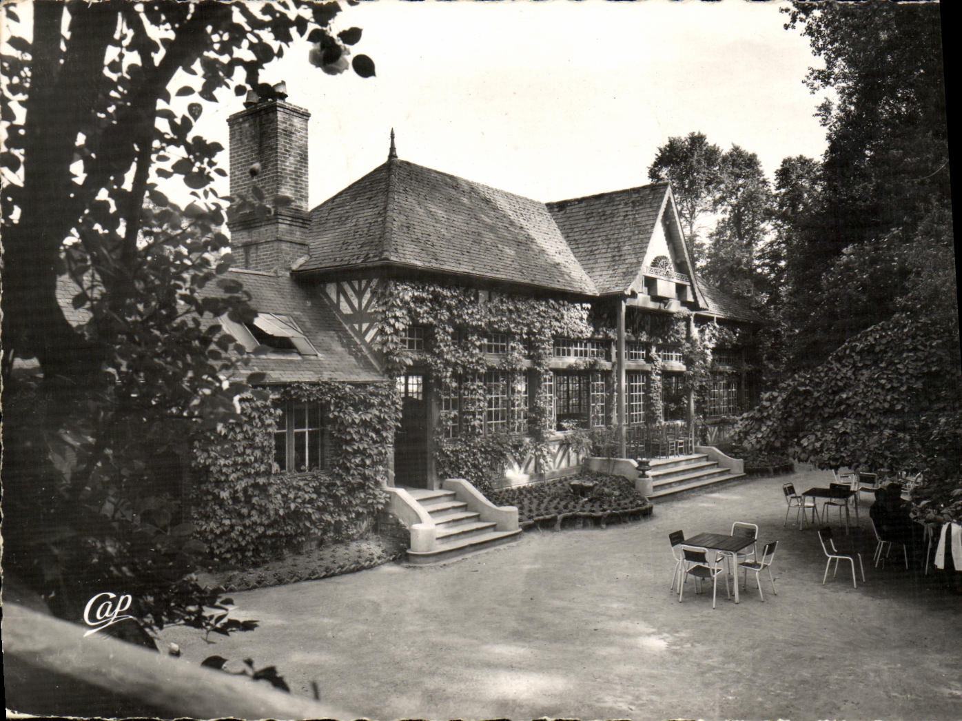 CPM Clecy Hotellerie du Moulin Vey