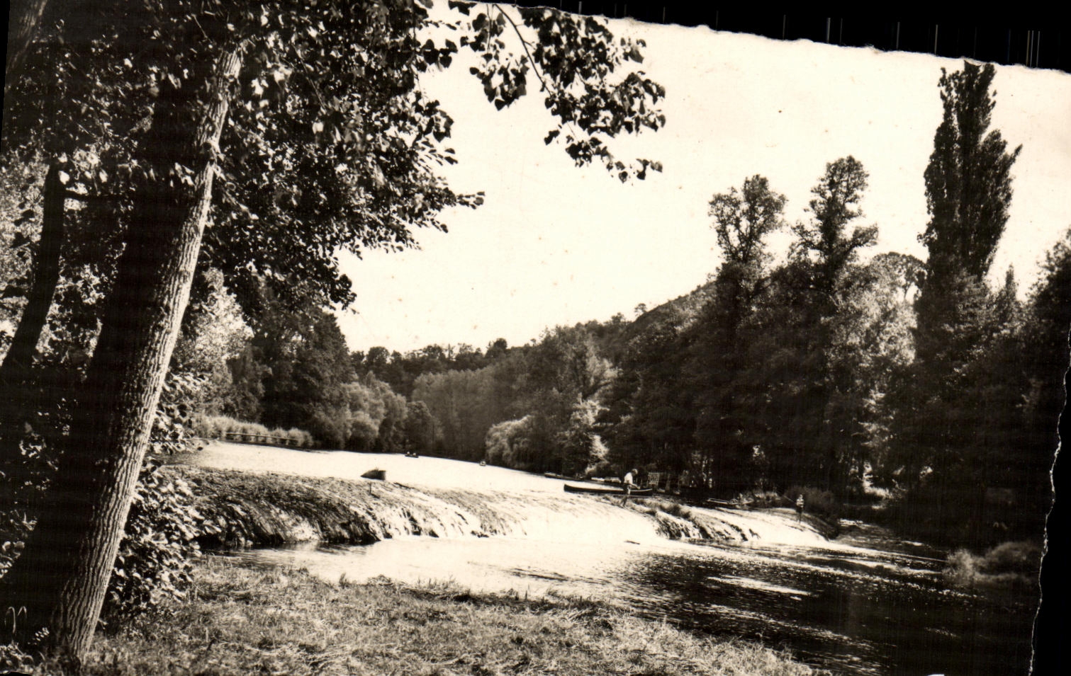CPM Clecy Le Barrage du Vey sur l Orne