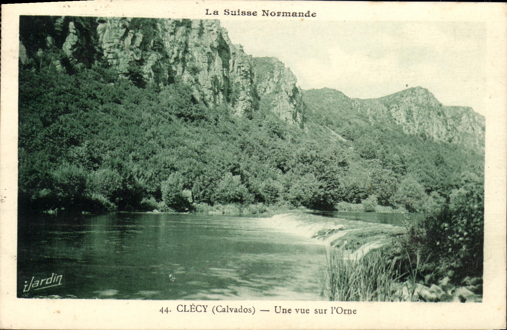 CPA Clecy Une vue sur l Orne