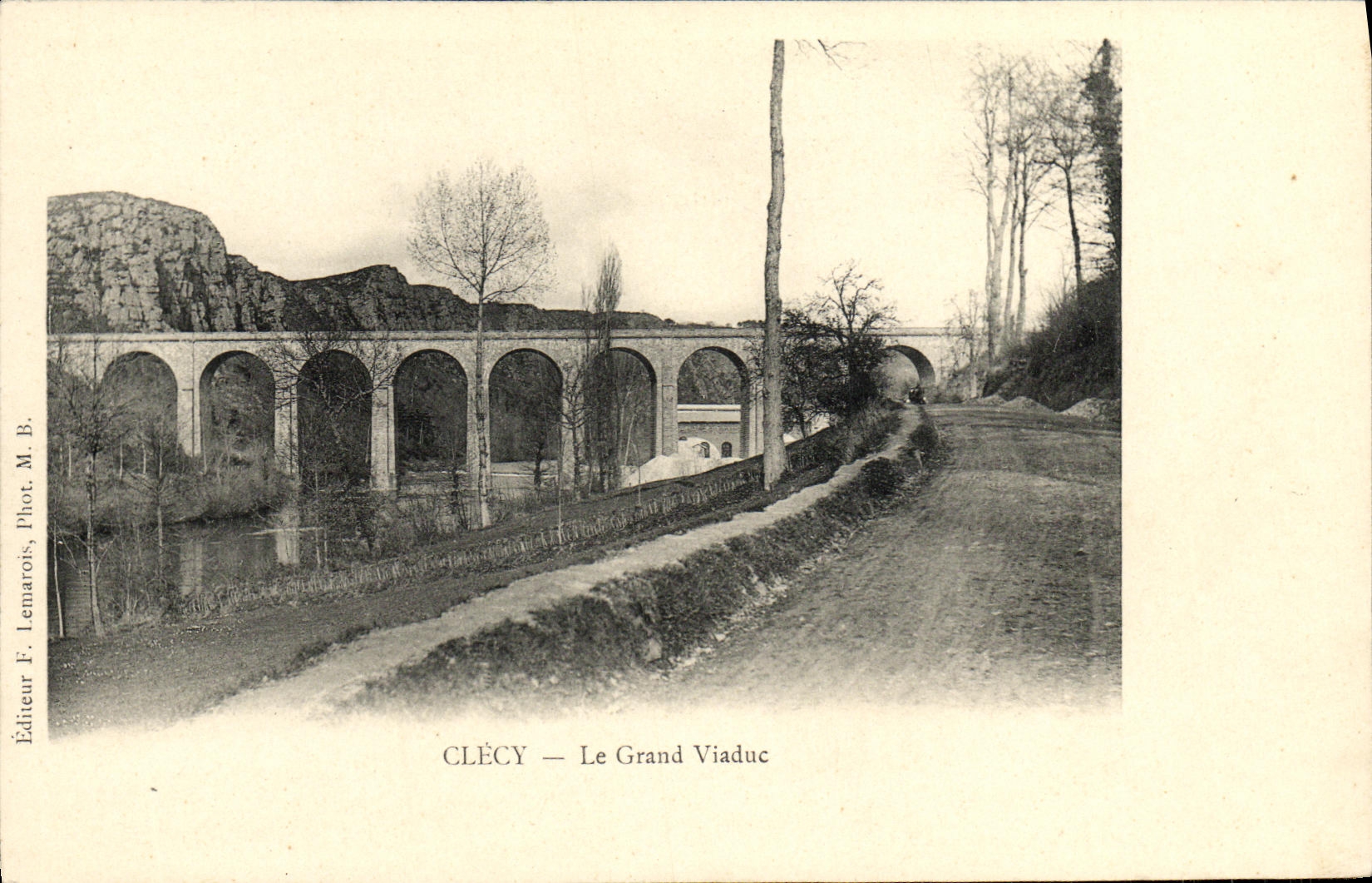 CPA Clecy Le Grand Viaduc