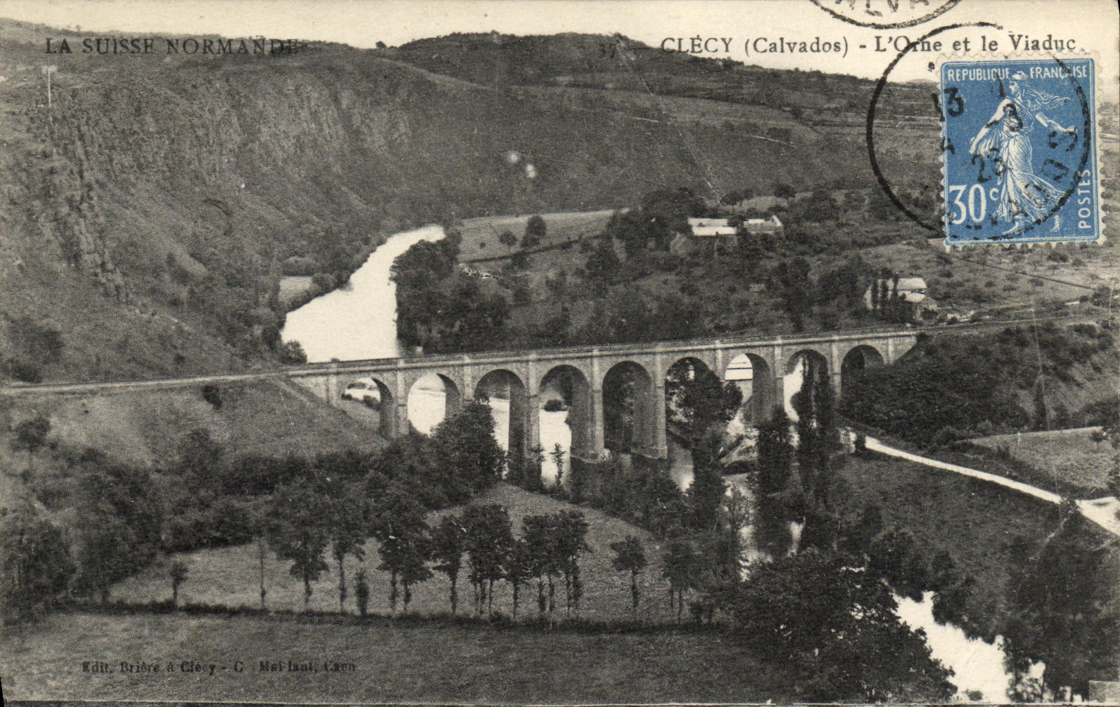 CPA Clecy L Orne et le Viaduc