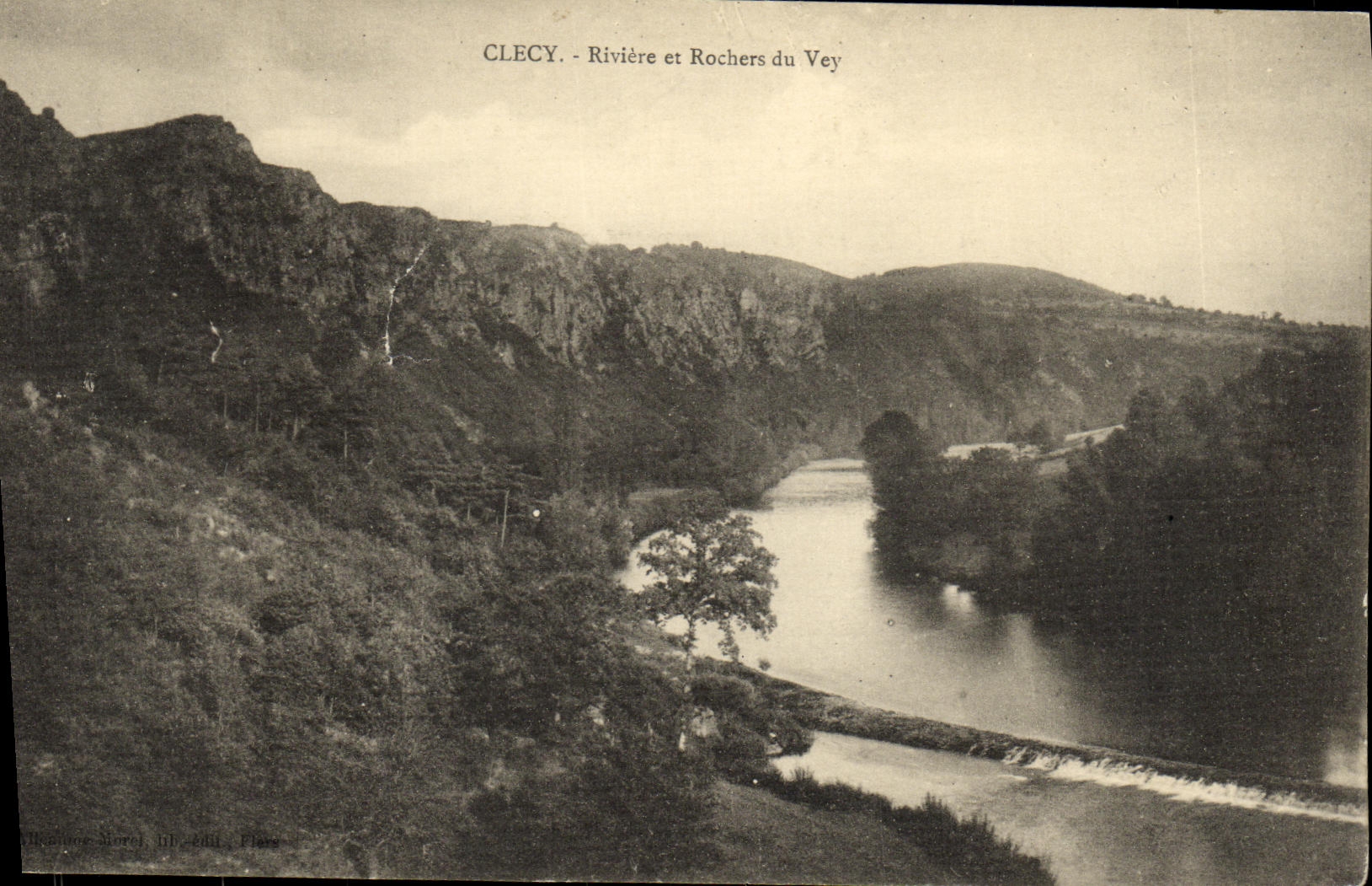 VINTAGE POSTCARD Clecy River and Rochers of Vey