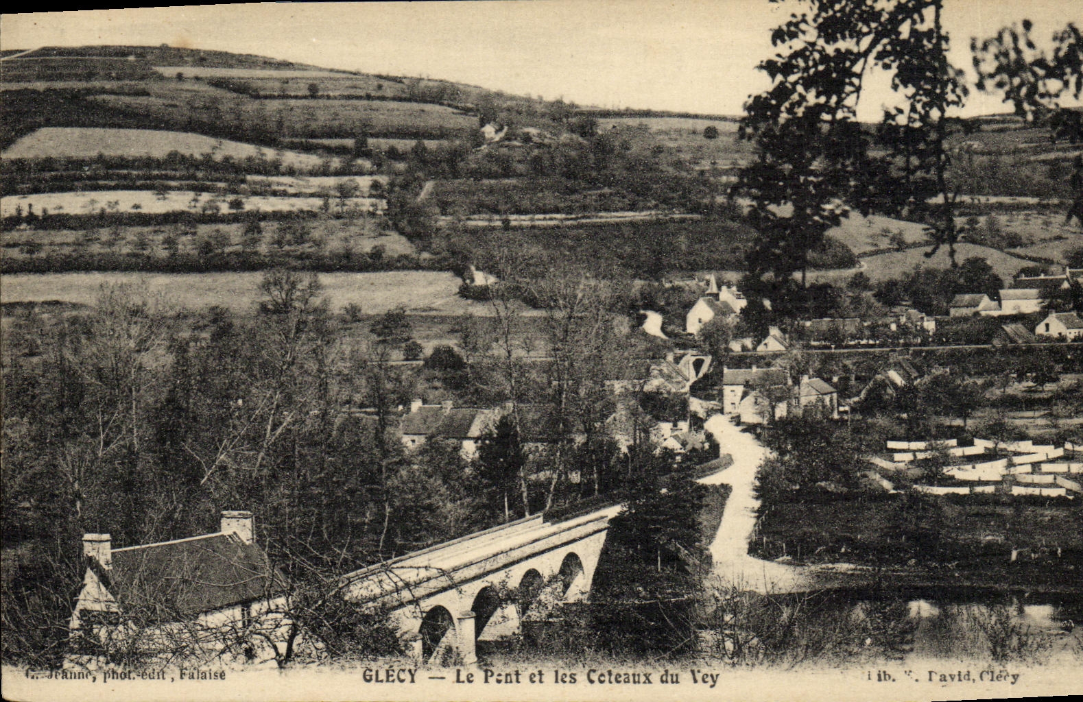 VINTAGE POSTCARD Clecy the Bridge and Slopes of Vey