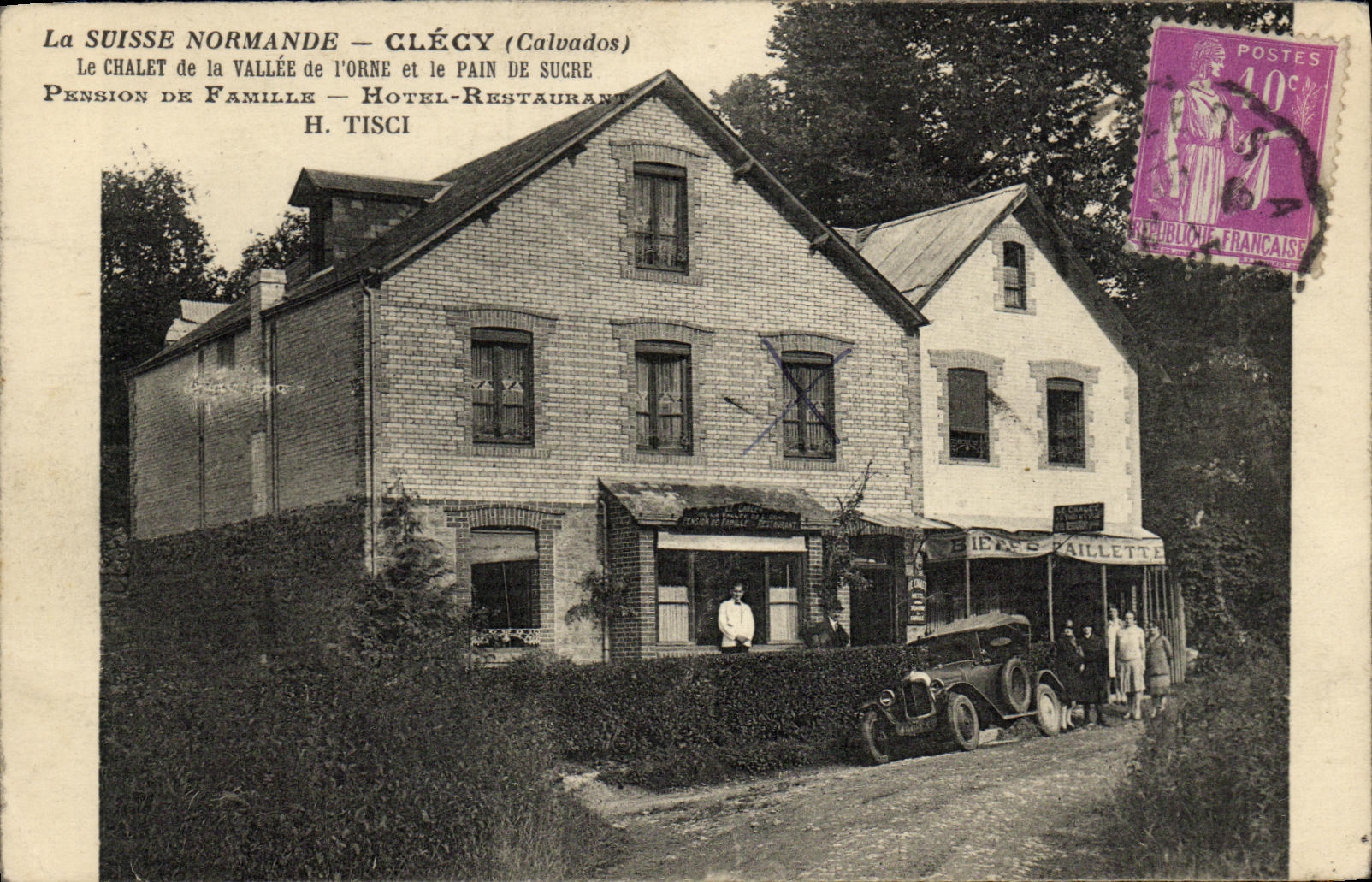 CPA La Suisse Normande Clecy Le Chalet de la Vallee de l Orne et le Pain de Sucre