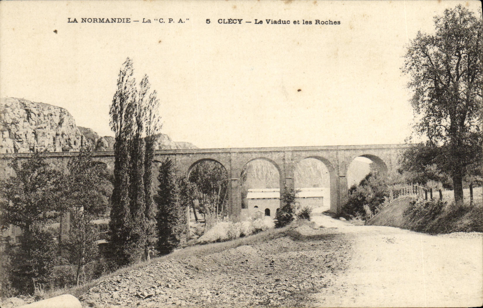 VINTAGE POSTCARD Clecy Cop On Noireau the Viaduct and Rocks