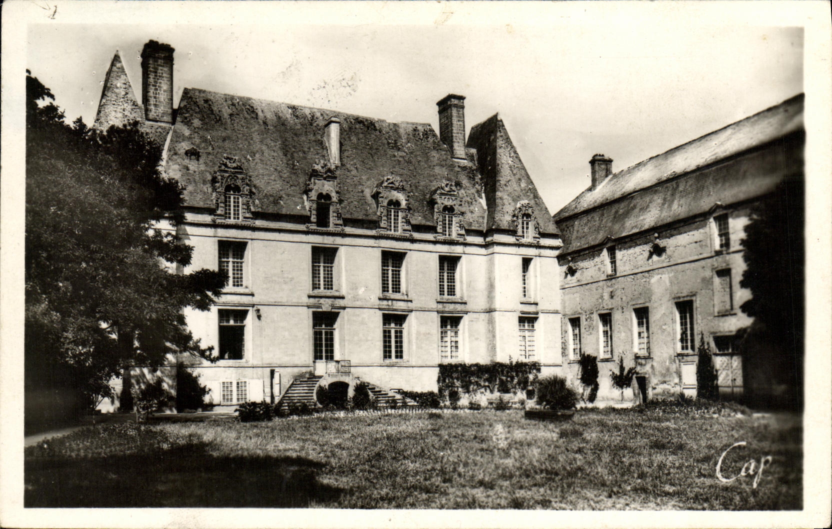 CPA Courseulles sur Mer Le Chateau