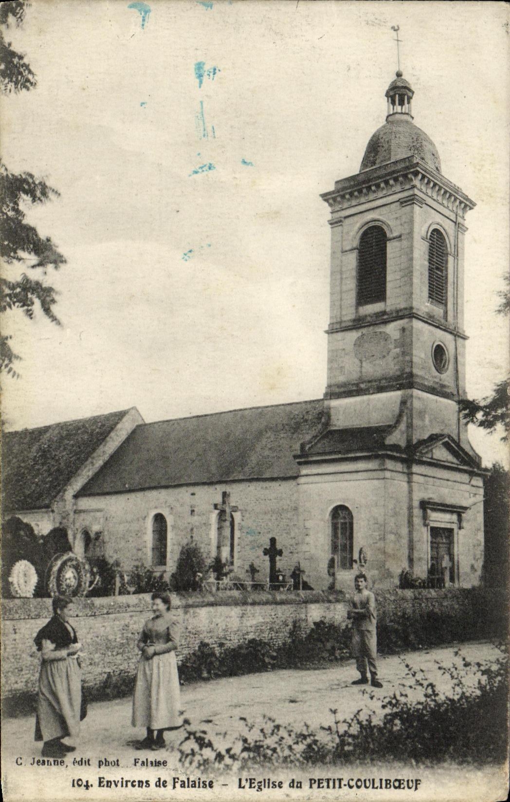 VINTAGE POSTCARD Cliff Surroundings L church of Small Couliboeuf