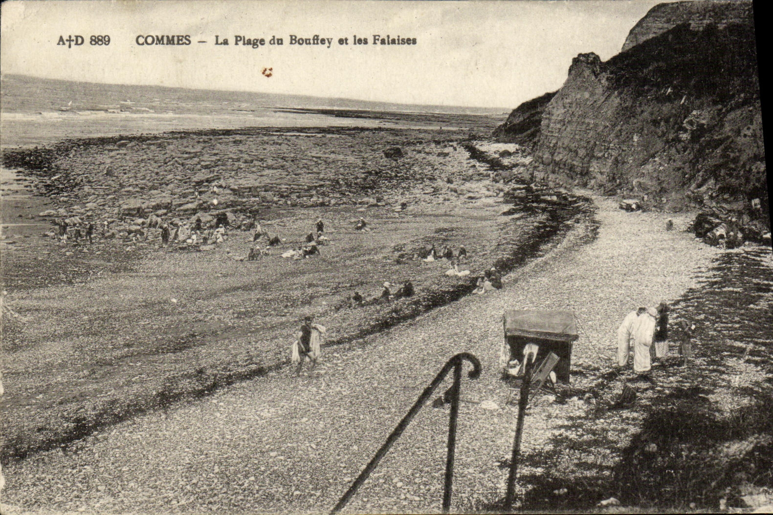 VINTAGE POSTCARD Commes the Beach of Bouffey and Cliffs