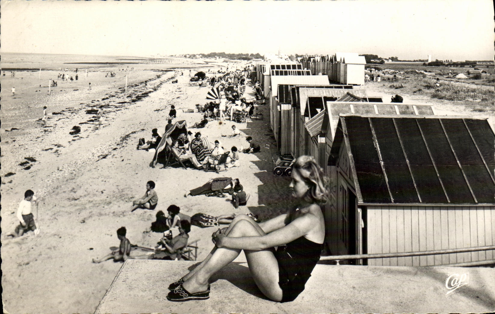 CPM Courseulles sur Mer La Plage 