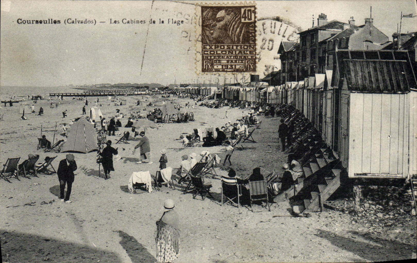 VINTAGE POSTCARD Courseulles Cabins of the beach