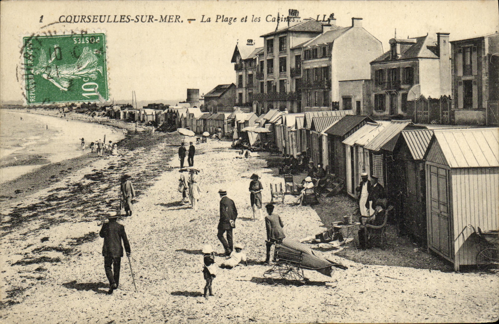 VINTAGE POSTCARD Courseulles On Sea the Beach and cabins