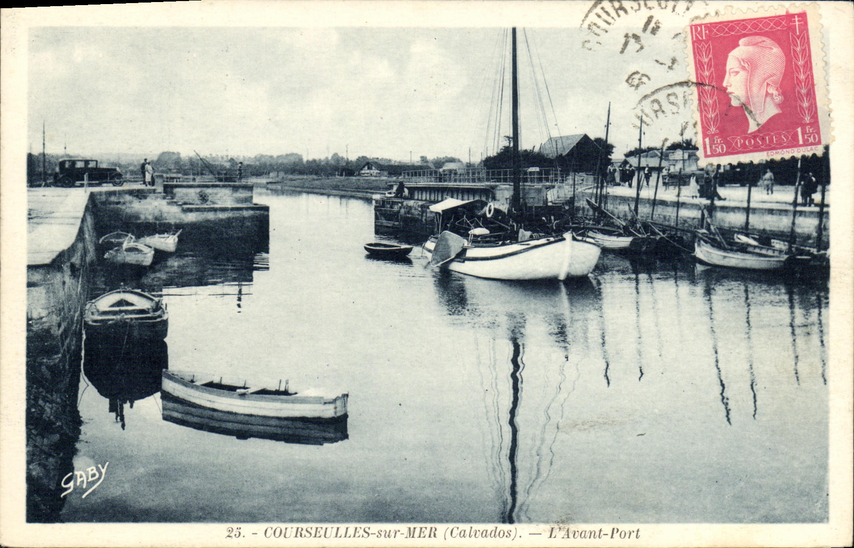 POSTAL Courseulles de la VENDIMIA en el mar L antes de los barcos portuarios