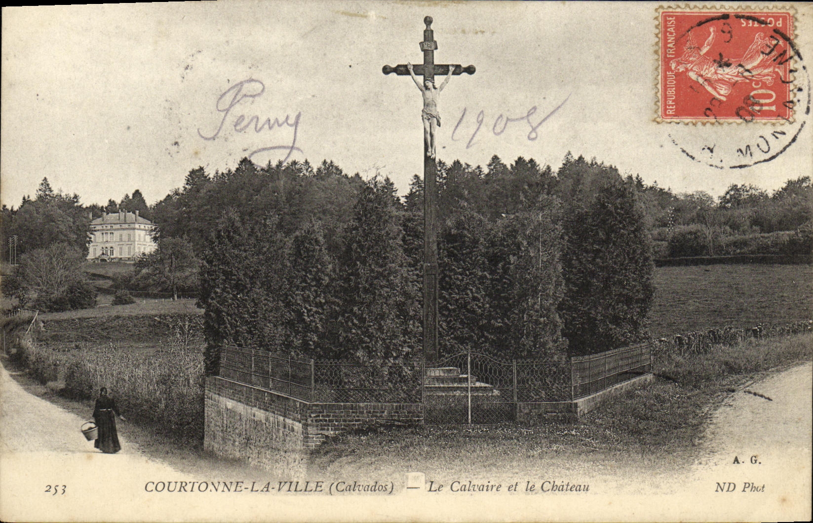 CPA Courtonne La Ville Le Calvaire et le Chateau