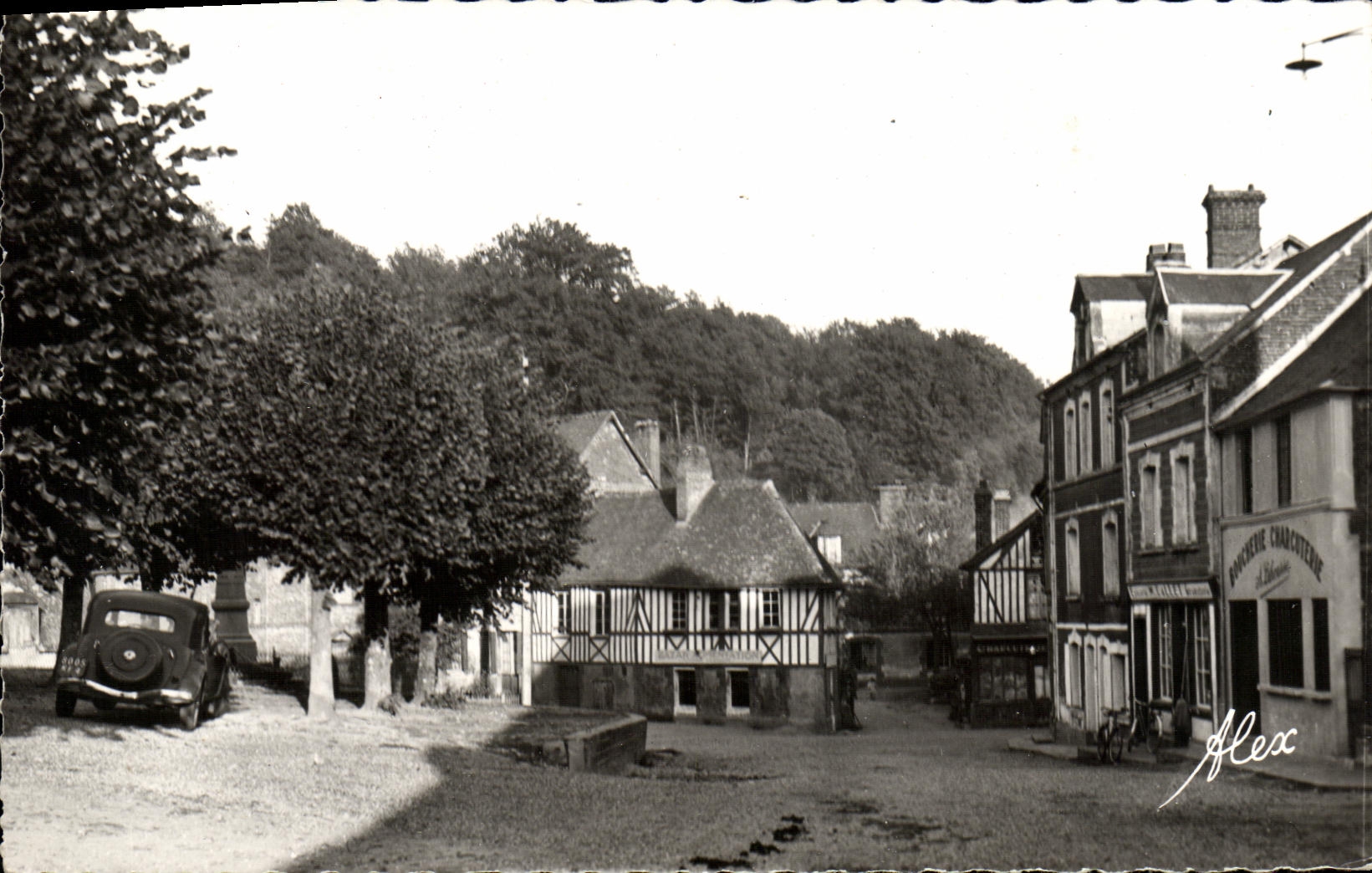 MODERN CARD Courtonne the City the Automobile Borough