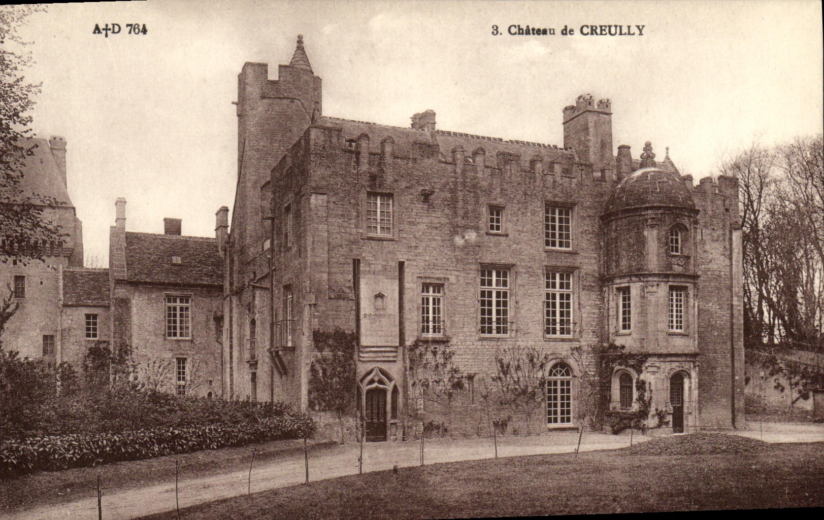 VINTAGE POSTCARD Castle of Creully