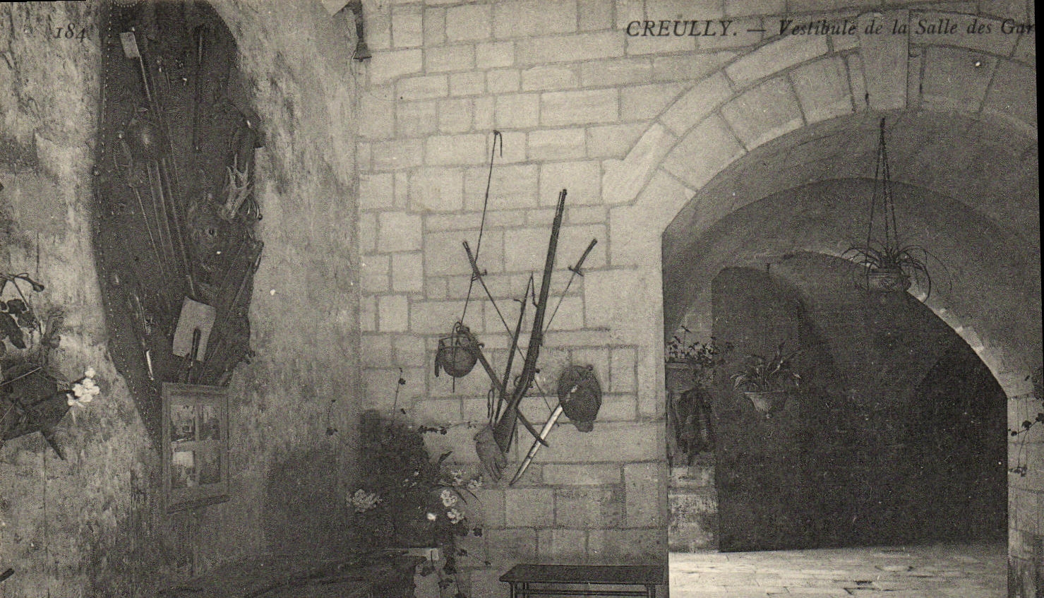 VINTAGE POSTCARD Creully Hall of the room of the guards