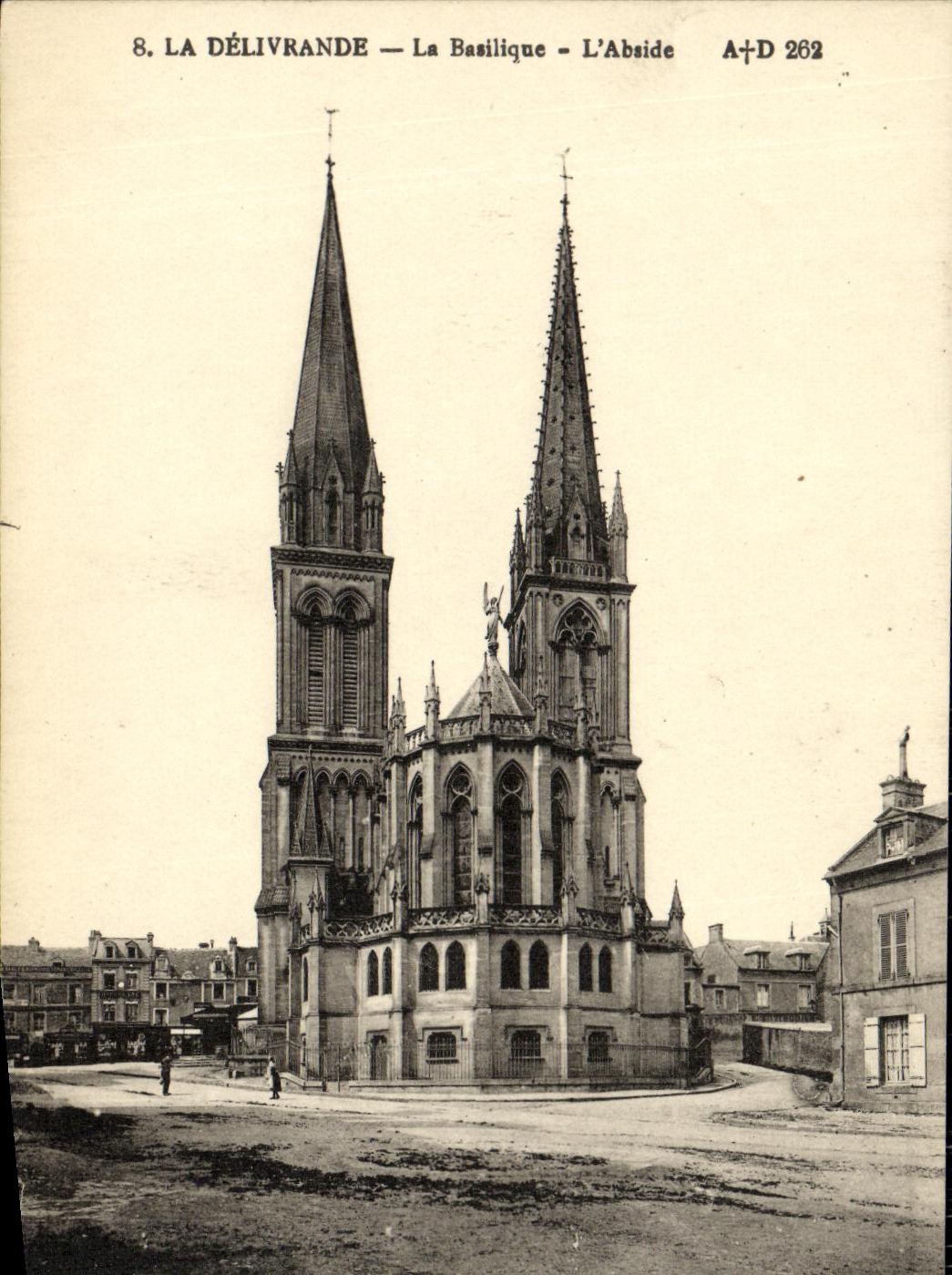 CPA La Delivrande La Basilique L Abside