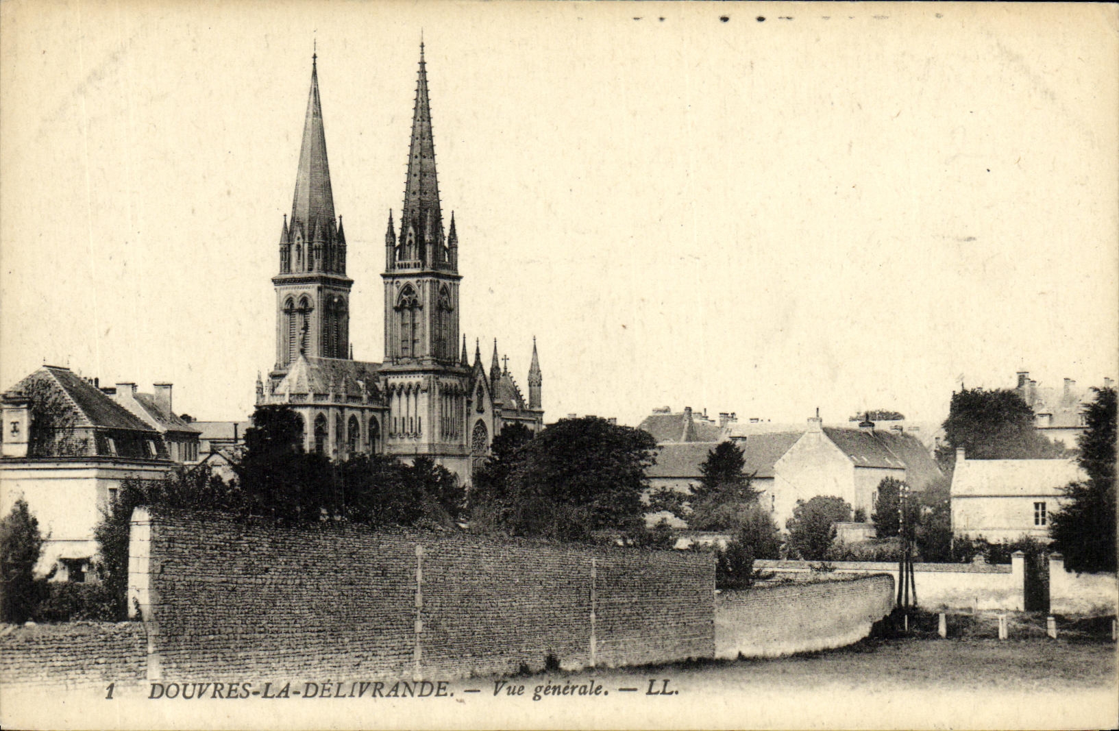 VINTAGE POSTCARD Dover Delivrande Seen gnerale