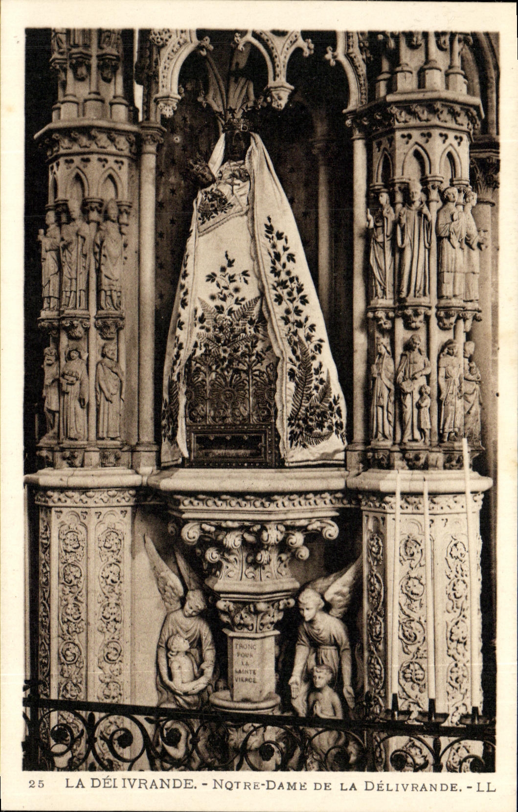 CPA La Delivrande Notre Dame de la Delivrande