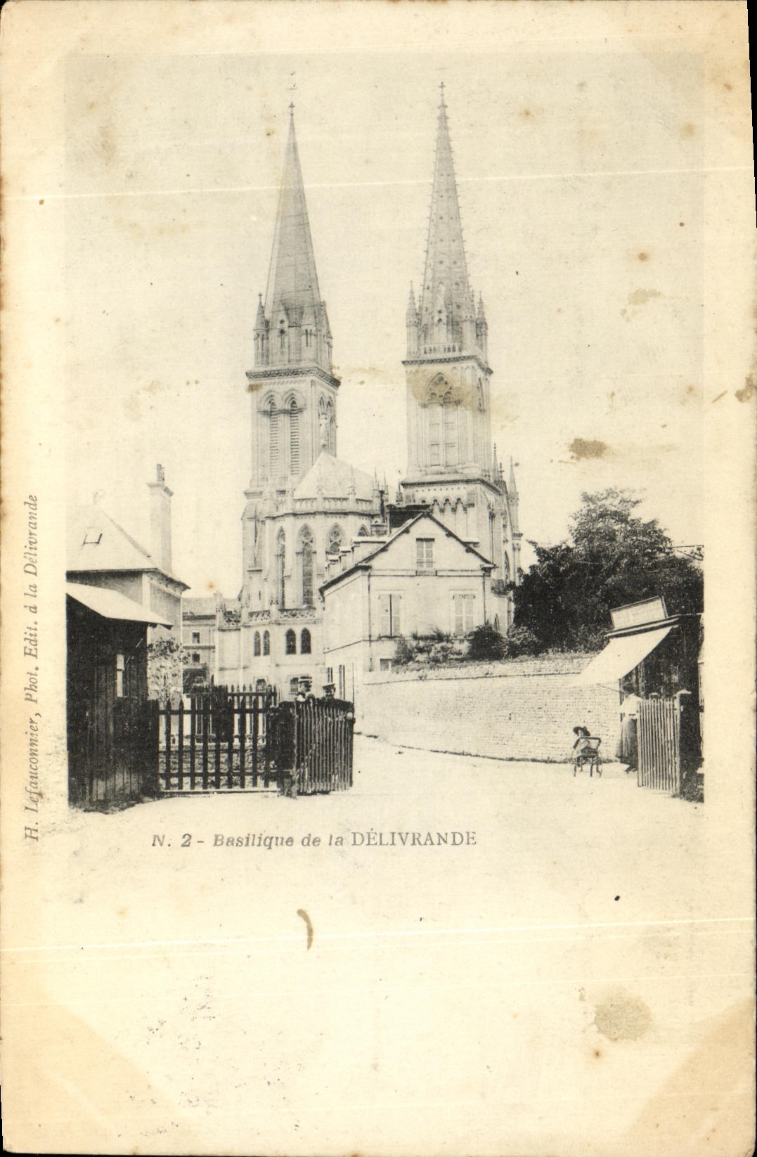CPA Basilique de la Delivrande