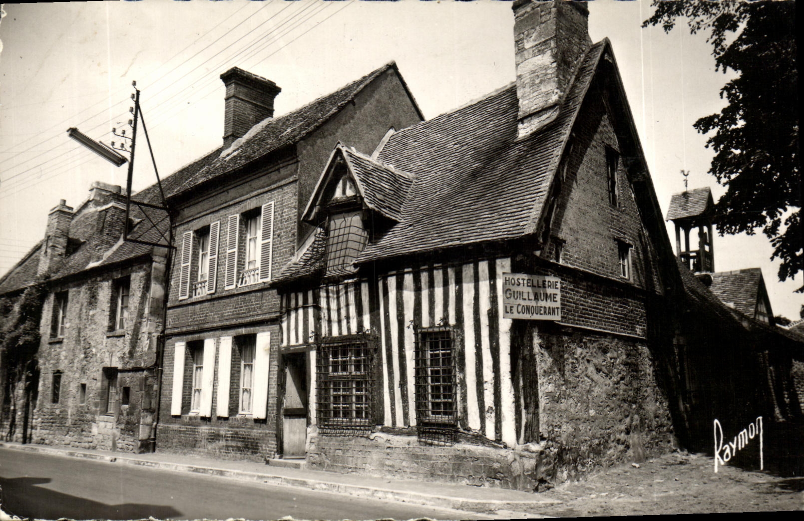 MODERN CARD Divine on Sea Kitchens of L William the Conqueror hotel