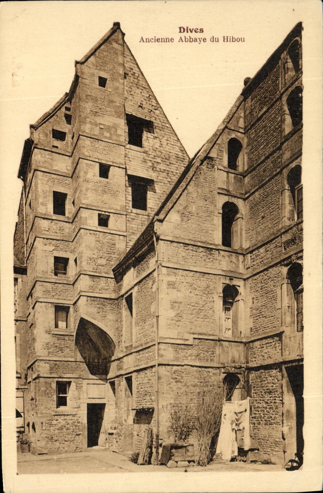 CPA Dives Ancienne Abbaye du Hibou