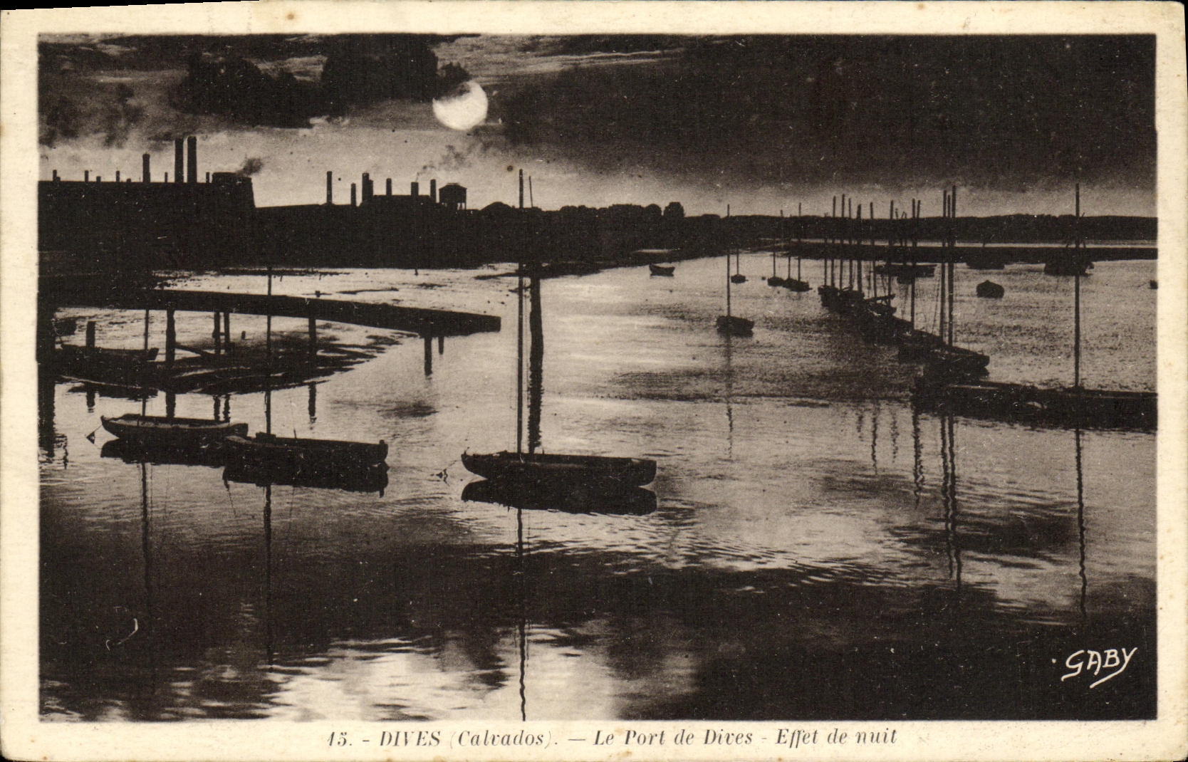 VINTAGE POSTCARD Divine the Port of Divine Night effect Boats